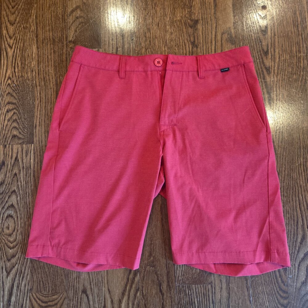 Travis Mathew Beck Golf Shorts in Red, 32W